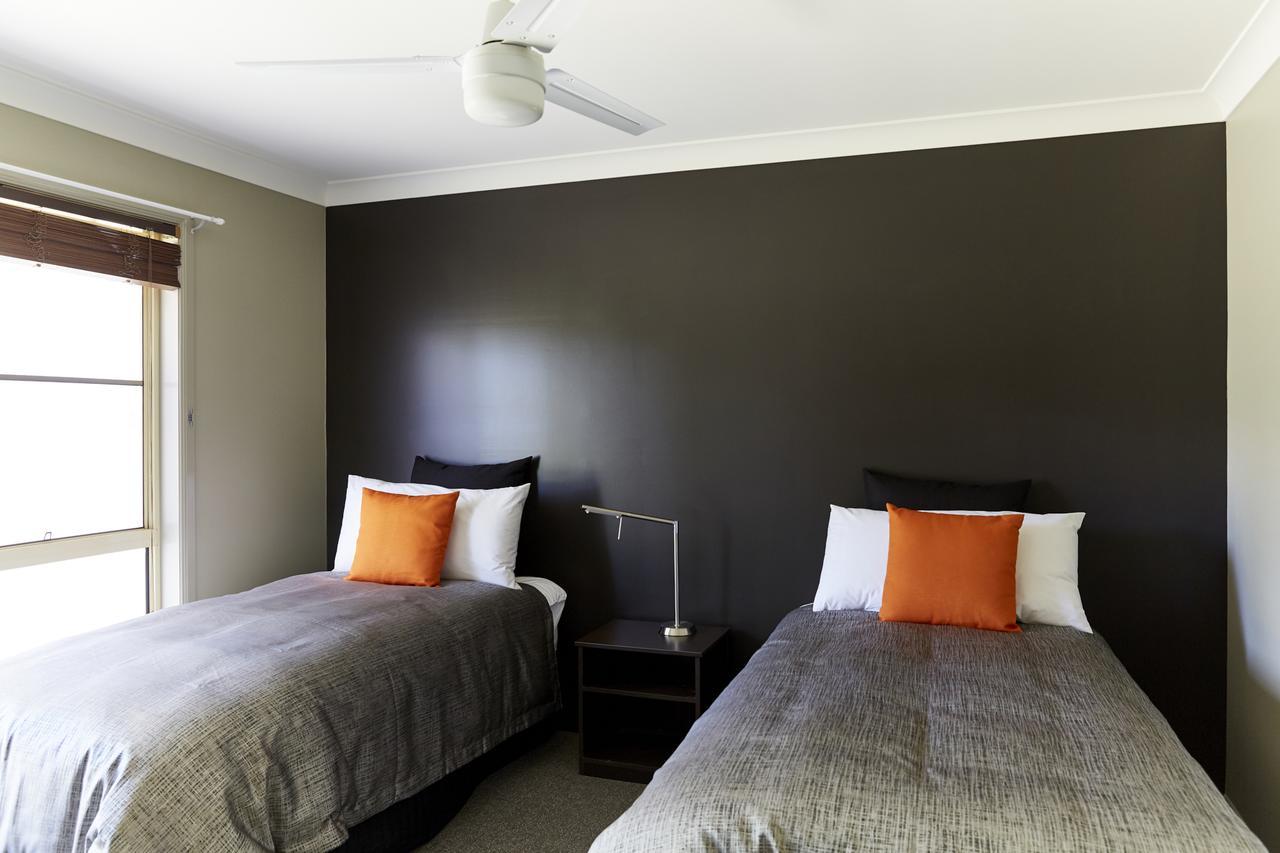 Ridgemill Estate Aparthotel Станторп Екстериор снимка